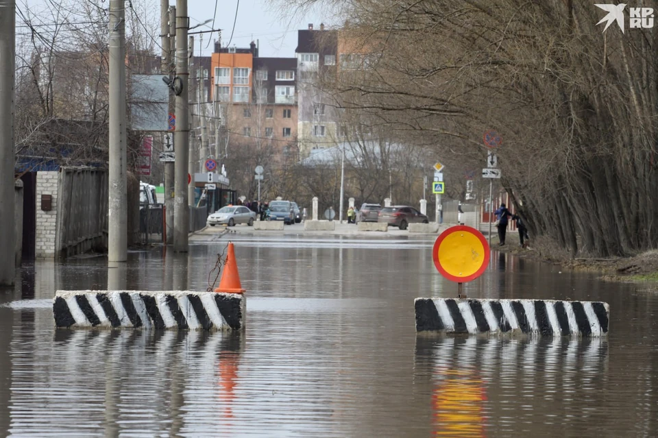 Паводок в Торговом городке.