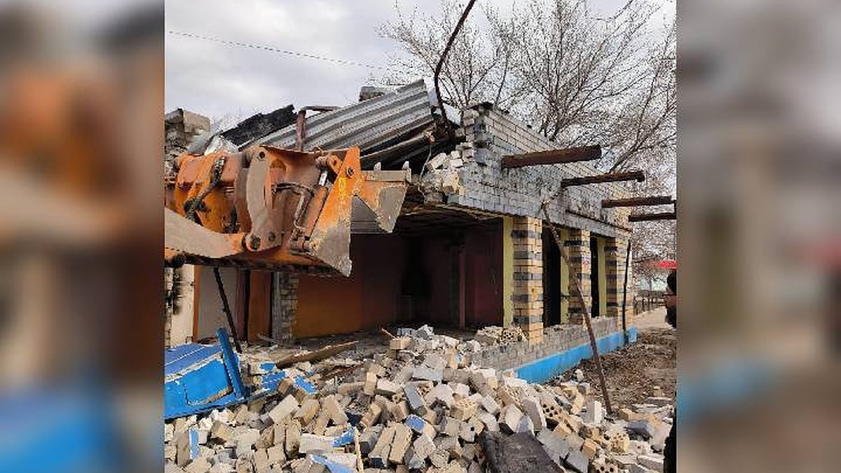 Незаконно установленный киоск снесли в Автозаводском районе Нижнего  Новгорода - KP.RU