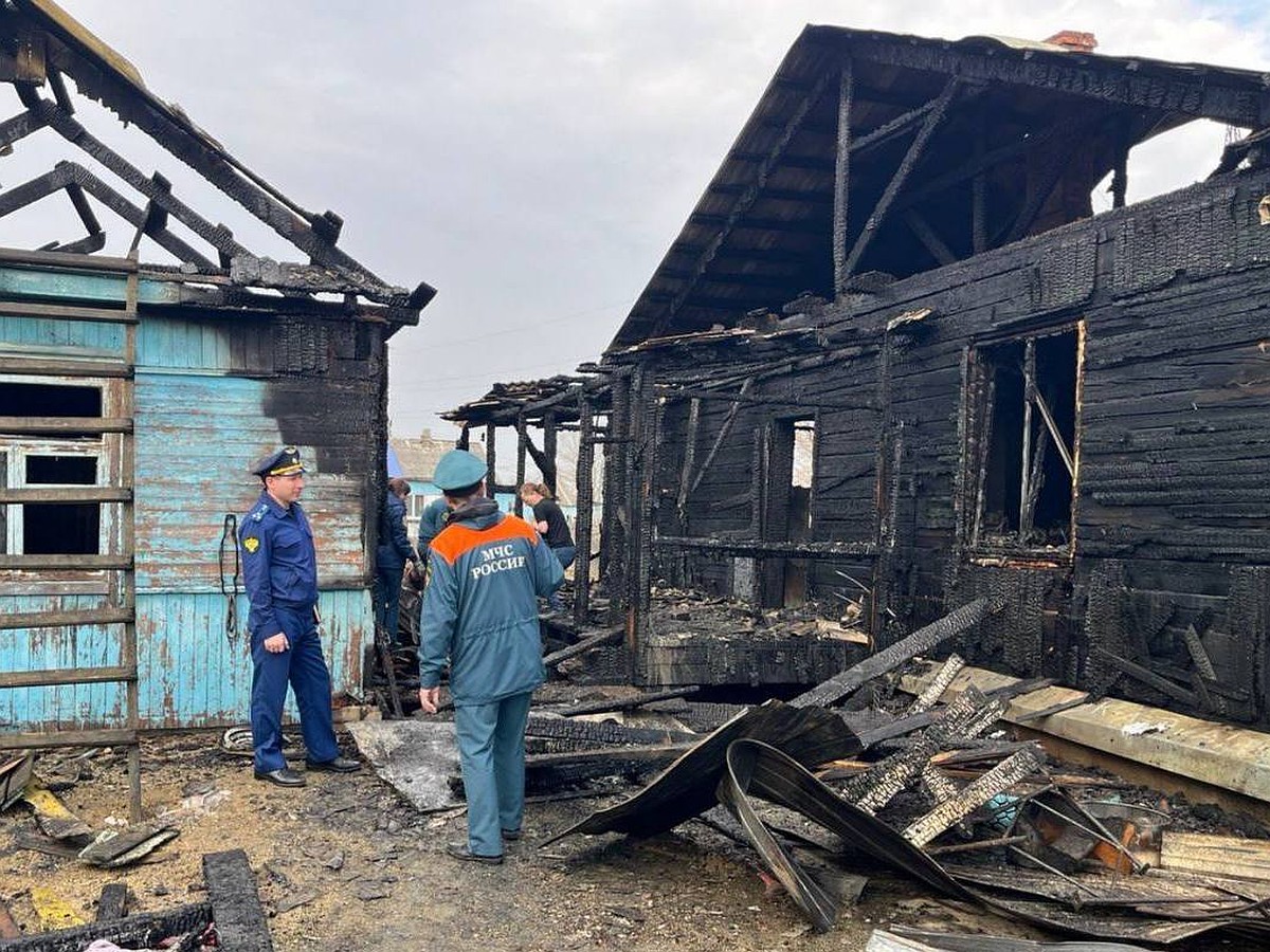 Вытолкнула мальчика в окно, сама осталась в огне»: в Приморье девушка  пожертвовала жизнью ради детей подруги - KP.RU