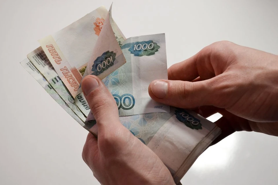 Среднемесячная зарплата в Новосибирской области выросла до 65 тысяч рублей.