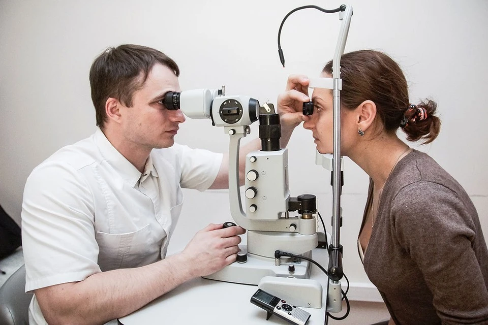 Офтальмолог Боша: лампы в салонах красоты и стоматологии опасны для зрения