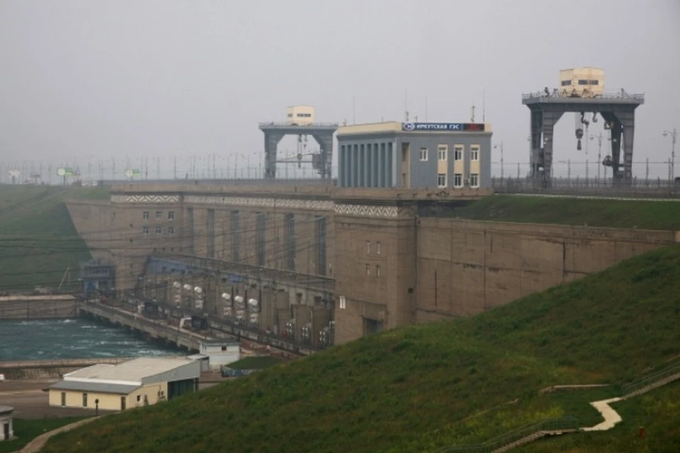 Иркутская ГЭС увеличит сброс воды и-за паводков