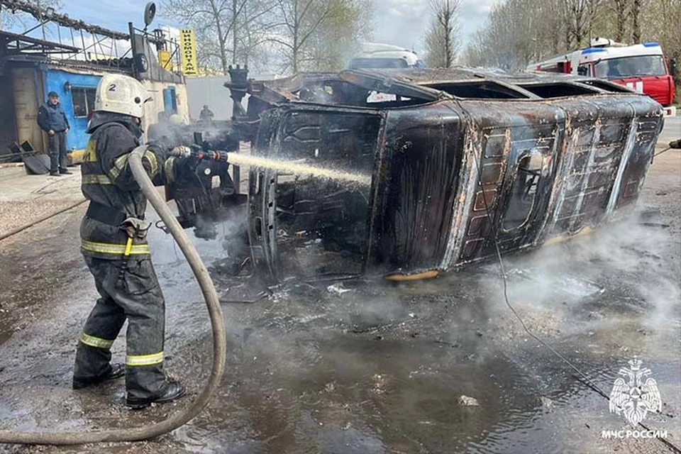 В Твери на Старицком шоссе сгорел автомобиль Фото: ГУ МЧС России по Тверской области