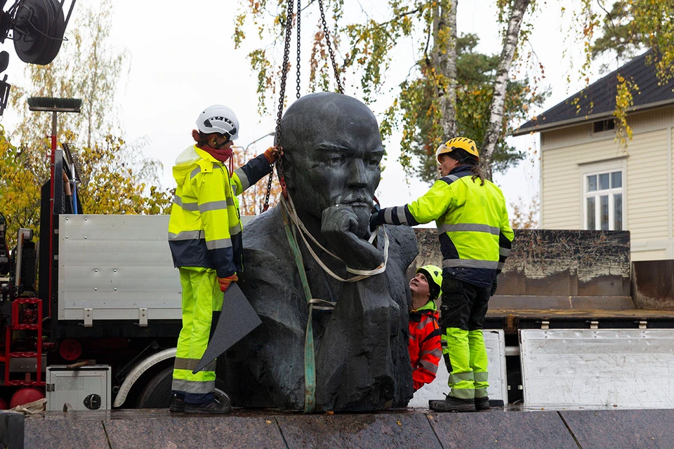 Ранее в Котке сдали металлолом скульптуру Ленина, теперь закрывают музей вождя революции в Тампере.