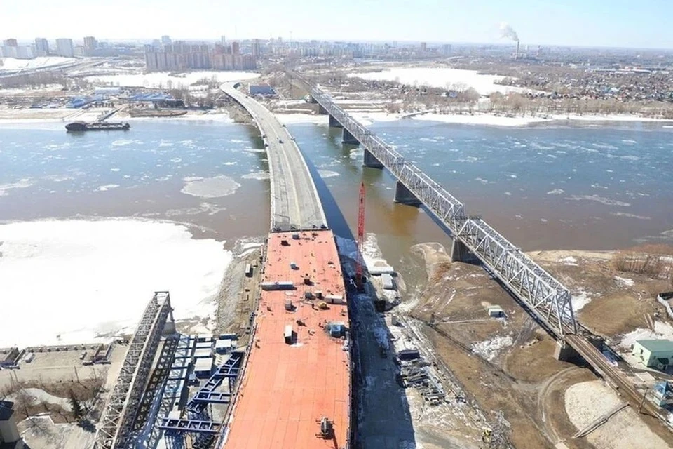 В Новосибирске при строительстве моста нашли нарушения на 3 млрд рублей.