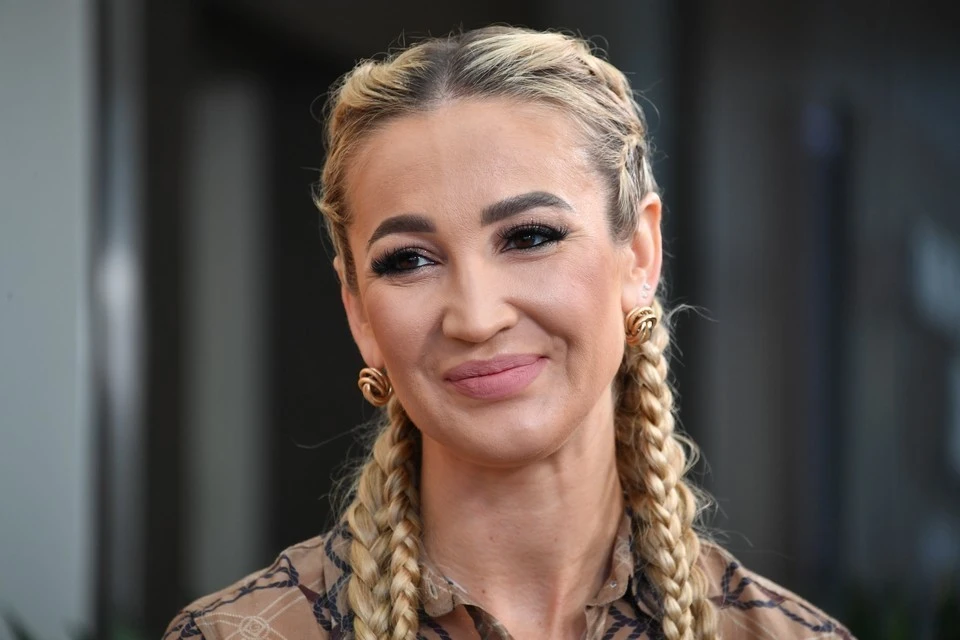 Психолог Савельева: Ольга Бузова пытается расположить людей к себе честностью
