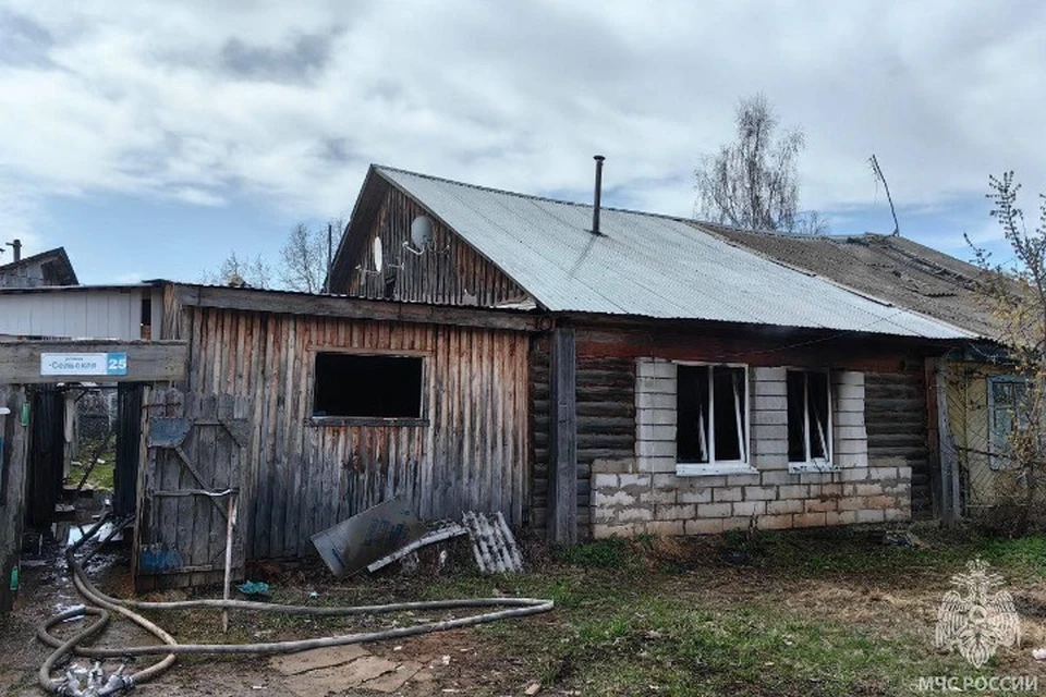 Общая площадь пожара составила 20 кв.м. Фото: МЧС Удмуртии