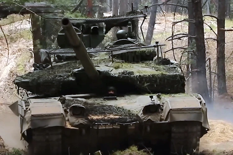 «Крылатая пехота» на танках Т-90М «Прорыв» поразила во время выполнения задачи отделение ВСУ