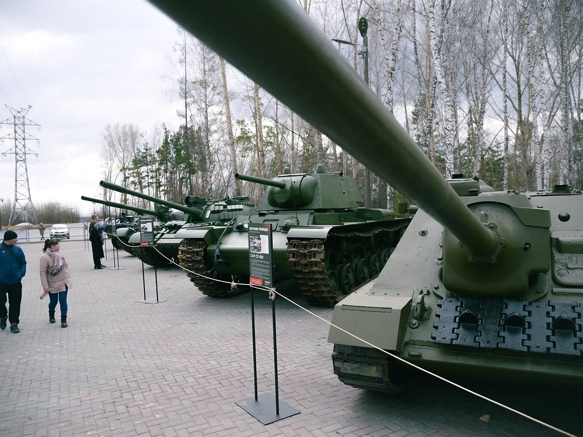 В Томске второй год подряд развернётся парк военной техники под открытым  небом - KP.RU