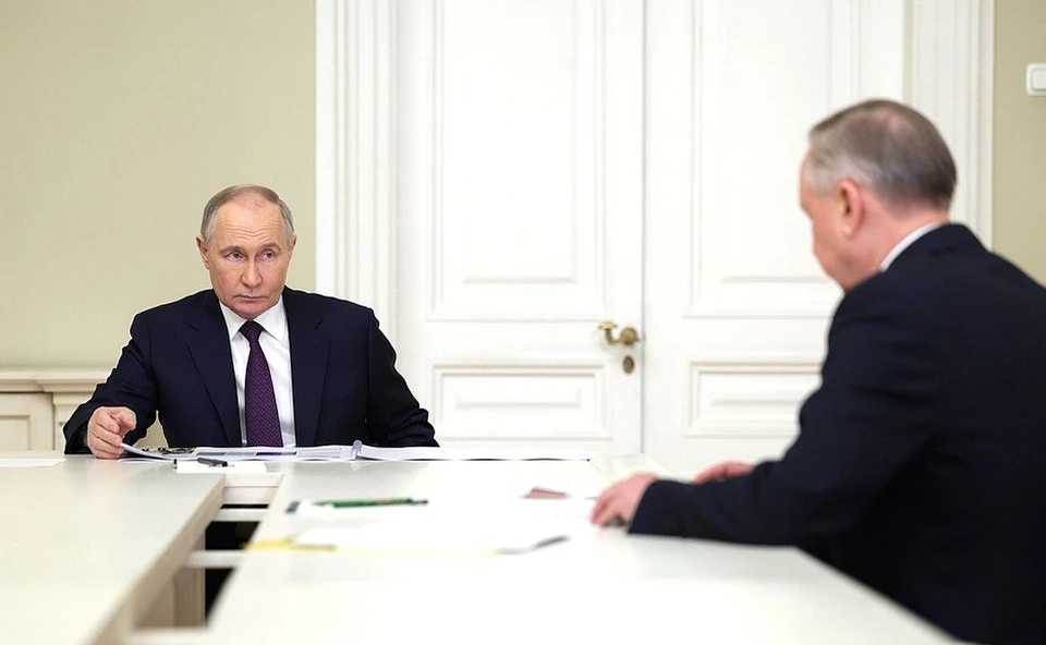 Александр Беглов доложил Владимиру Путину об итогах пятилетнего развития Петербурга. Фото: kremlin.ru