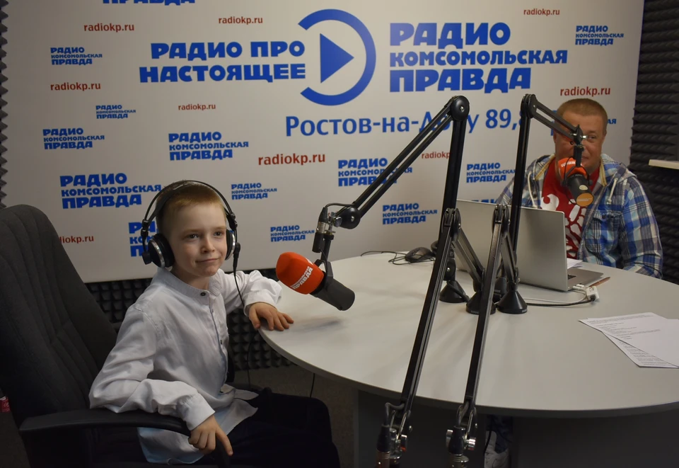 В эфире радио «Комсомольск­ая правда - Ростов» поговорили с Богданом Понамаренко о мусо­ре, который не должен попадать в бак.