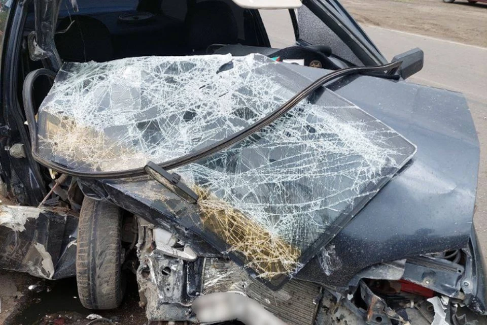 водитель ВАЗ 211440 получил травмы различной степени тяжести. ФОТО: Госавтоинспекция Запорожской области