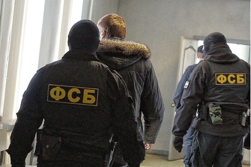 Сотрудники ФСБ задержали в ЛНР гражданку Украины, корректировавшую удары ВСУ