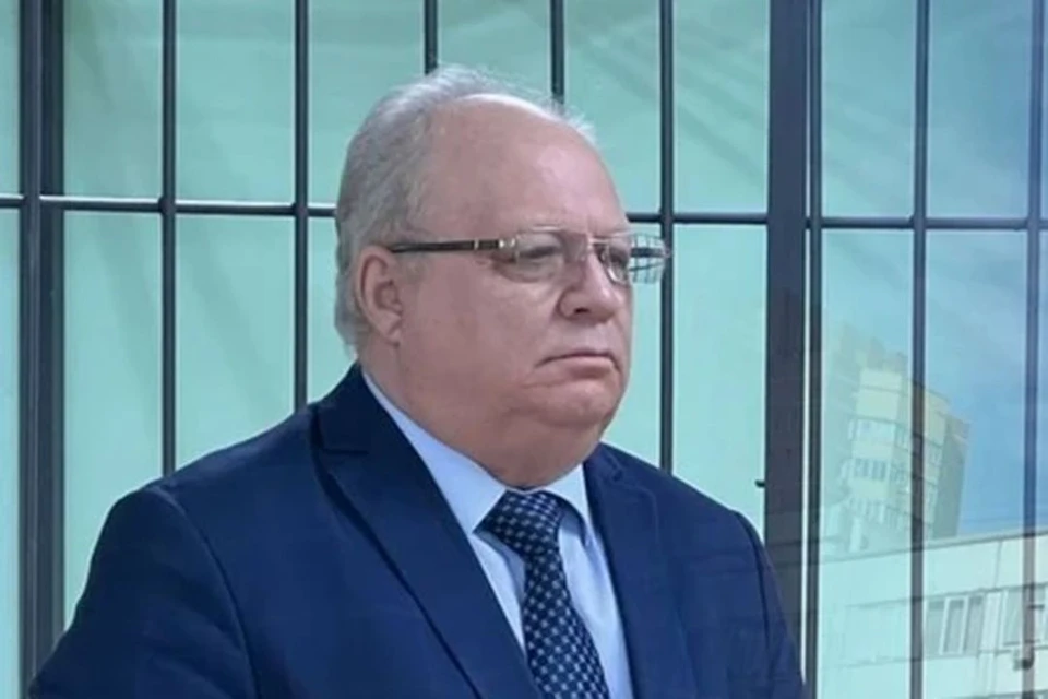 Глава администрации Центрального округа Новосибирска Канунников уходит в отставку.