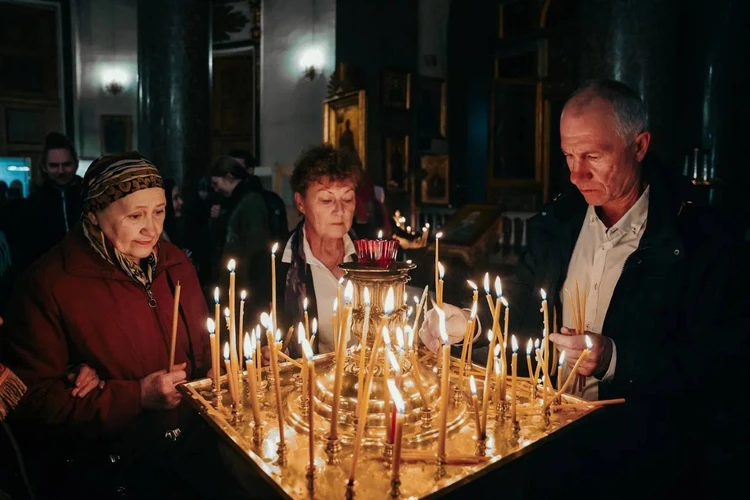 «Сердца наполнены радостью»: Как Петербург отмечает праздник Пасхи