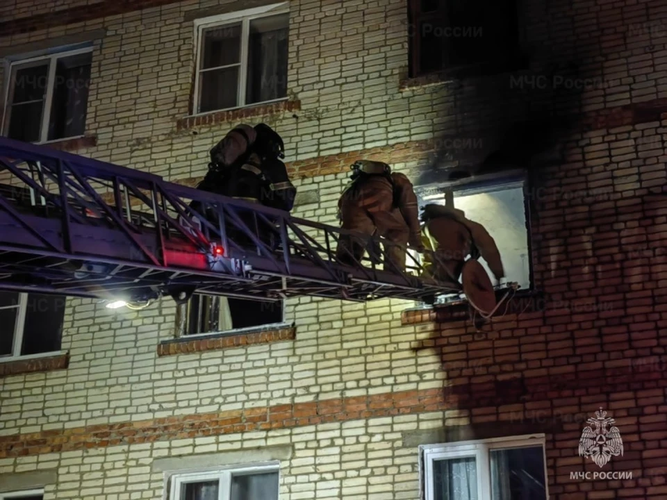 На пожаре в многоквартирном доме в Ефремове пострадал 48-летний мужчина