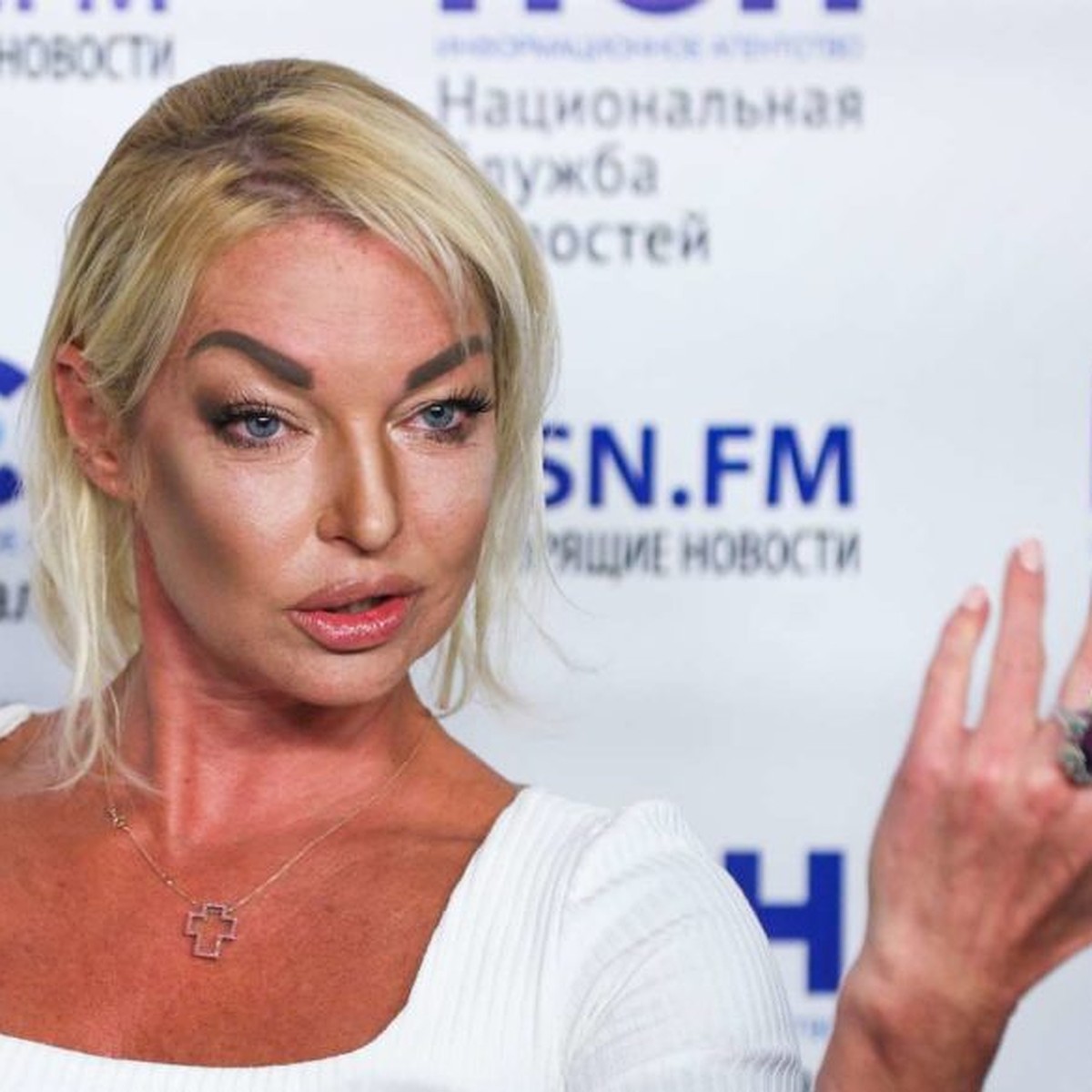 Ұлы мен анасы ас үйдегі порно онлайн