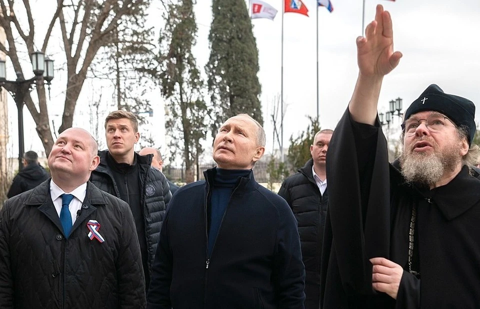 Владимир Путин во время визита в Севастополь в 2023 году. Фото: Kremlin.ru