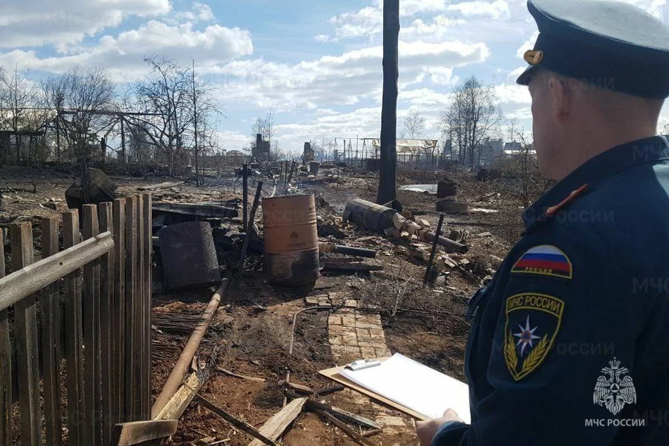 МЧС России: Крупный пожар в Вихоревке Братского района потушили