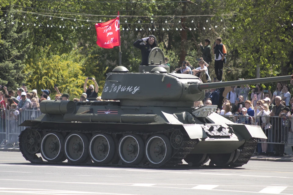 Генеральная репетиция парада Победы 7 мая 2024 в Волгограде.
