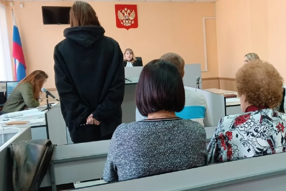 В НСО 16-летняя телефонная мошенница выманила у пенсионеров 200 тысяч. Фото: Управление судебного департамента Новосибирской области