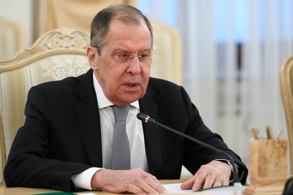 Владимир Путин предложил переназначить Сергея Лаврова на пост главы МИД России