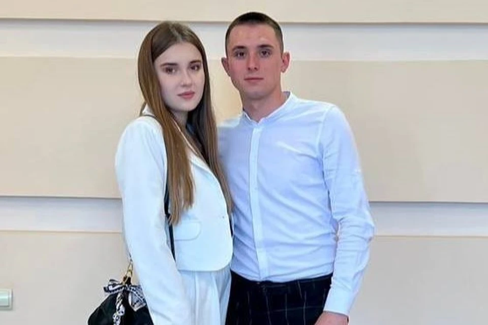 Завтра, 16 мая, спустя 5,5 лет знакомства поженятся Александр Бухвалов и Владислава Данилова из Новотроицка