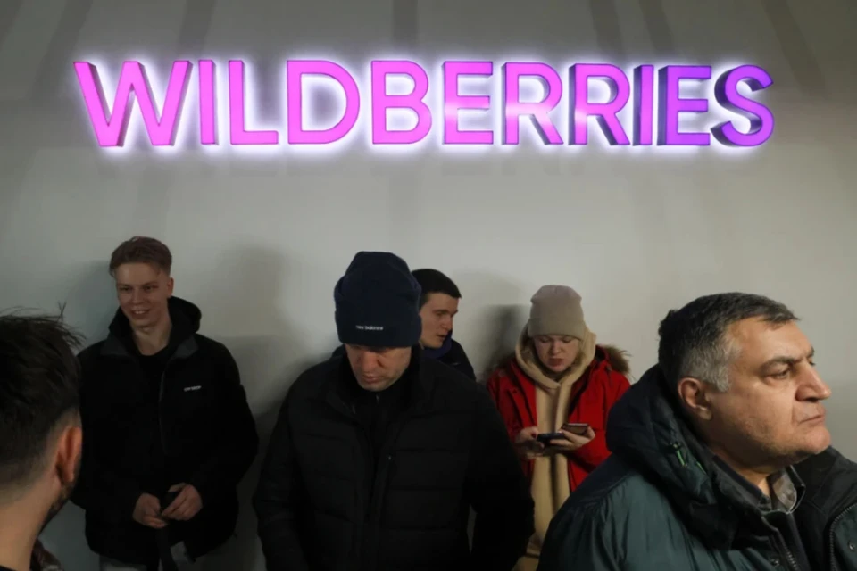 После предупреждения ФАС Wildberries упростил работу продавцов с платформой. Фото: Александр Щербак/ТАСС