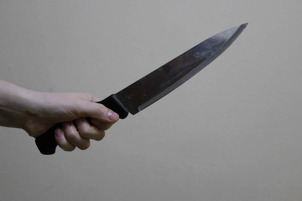 Крымчанин пробрался в чужой дом и пять раз ранил ножом хозяйку