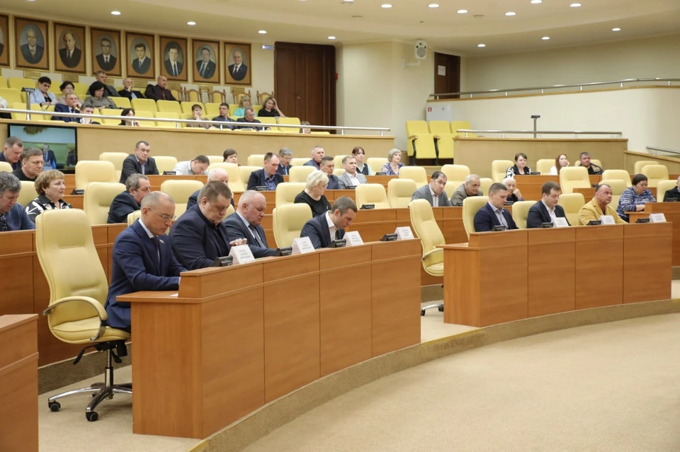 Двум депутатам ульяновского Заксобрания назначили зарплаты | ФОТО: телеграм-канал Законодательного собрания Ульяновской области