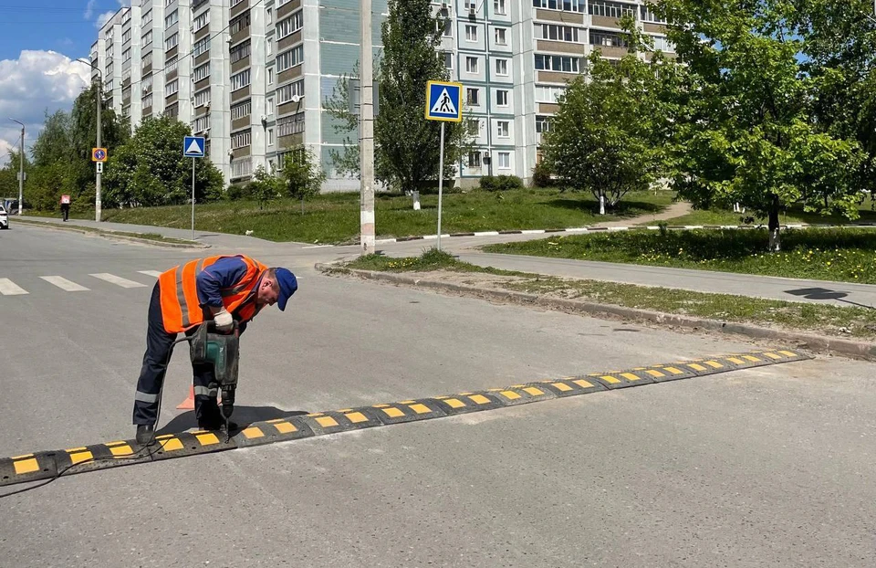 В Ульяновске на улице Репина установили знаки ограничения скорости до 20 км/ч | ФОТО: телеграм-канал МБУ «Правый берег»