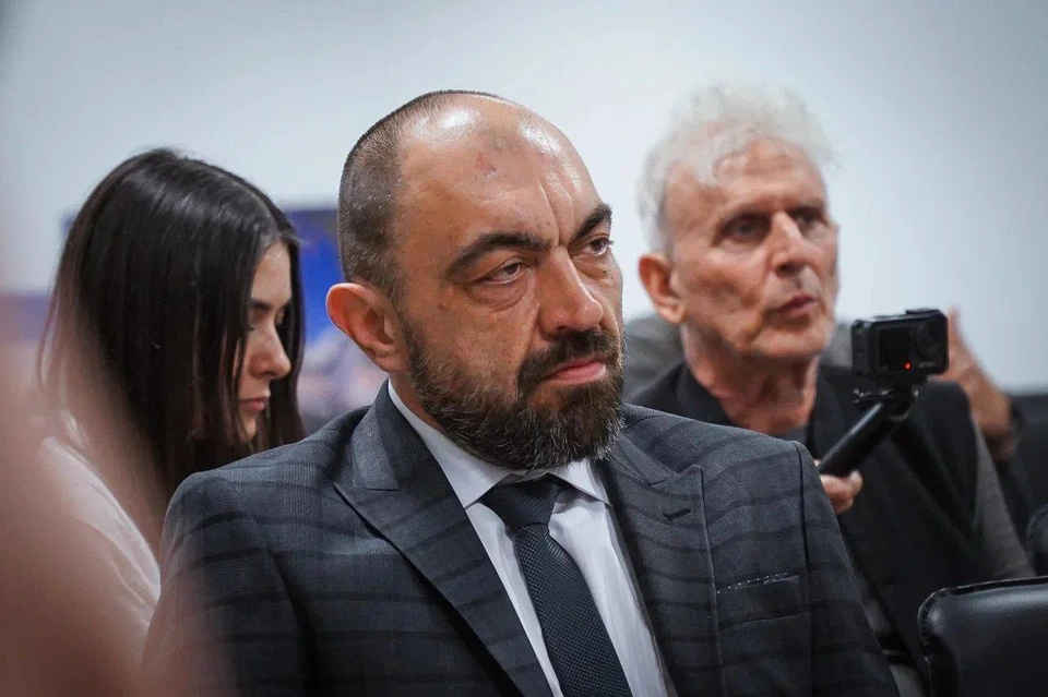 Глава региона отметил, что журналисты проявляют смелость и лично приезжают, чтобы узнать правду. ФОТО: тг-канал Евгения Балицкого