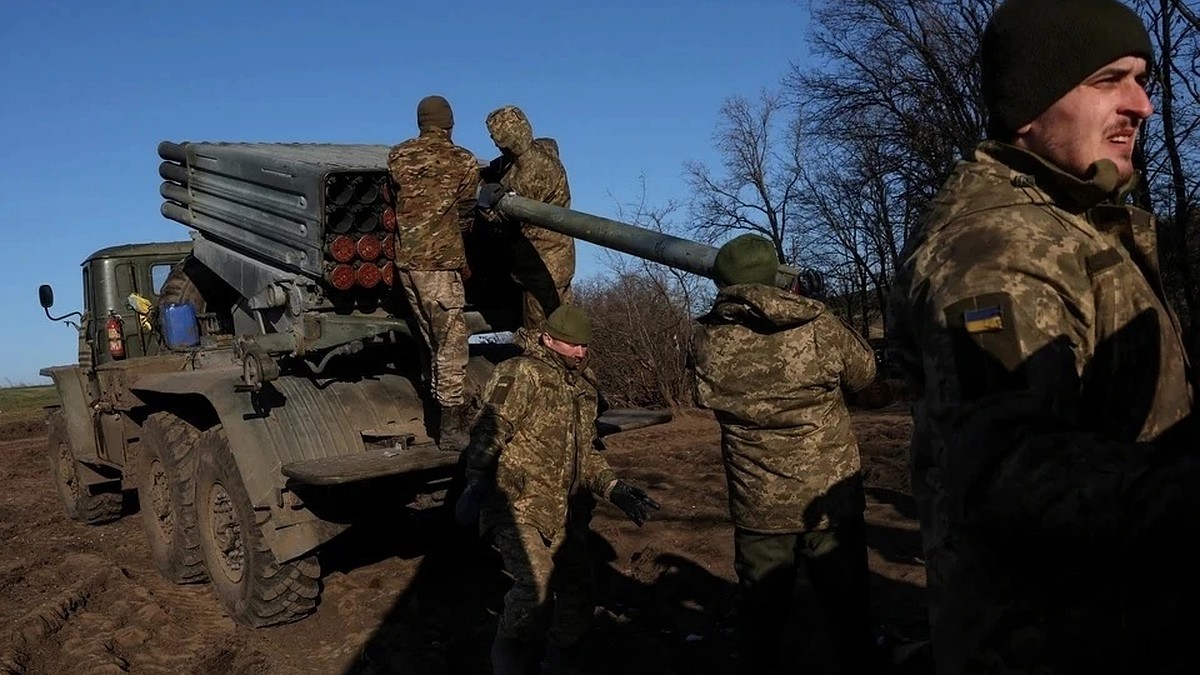 Застрелены замполит и еще один офицер ВСУ: украинские солдаты потеряли  терпение - KP.RU