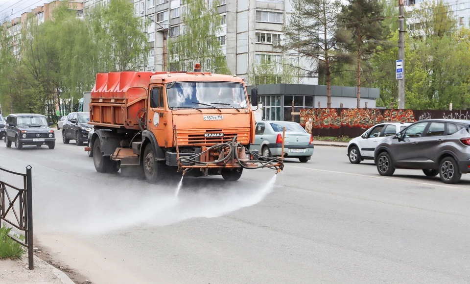 Жители Смоленска могут отслеживать передвижение уборочной техники в режиме онлайн. Фото: Администрация г. Смоленска.
