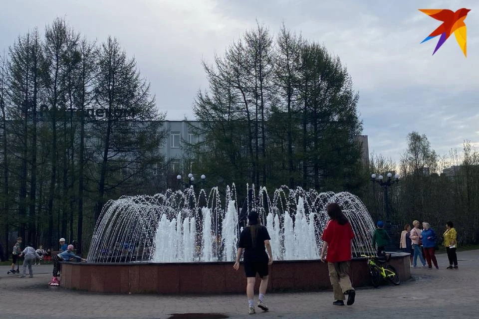 В Мурманске заработали фонтаны.