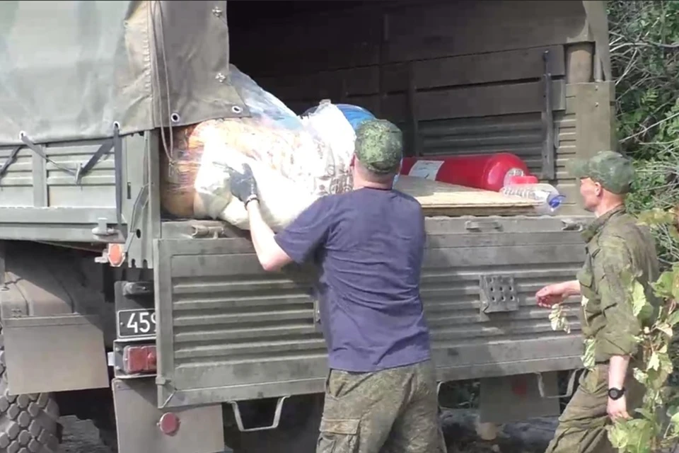 Волонтеры группы «Москва-Донбасс» доставили помощь бойцам 27 дивизии ВС РФ в ДНР. Фото: Народная милиция ДНР