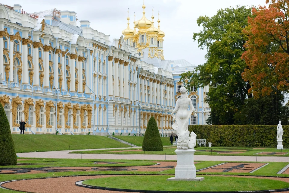 Путин осмотрит восстановленные залы второго этажа Музея-лицея имени Александра Пушкина.