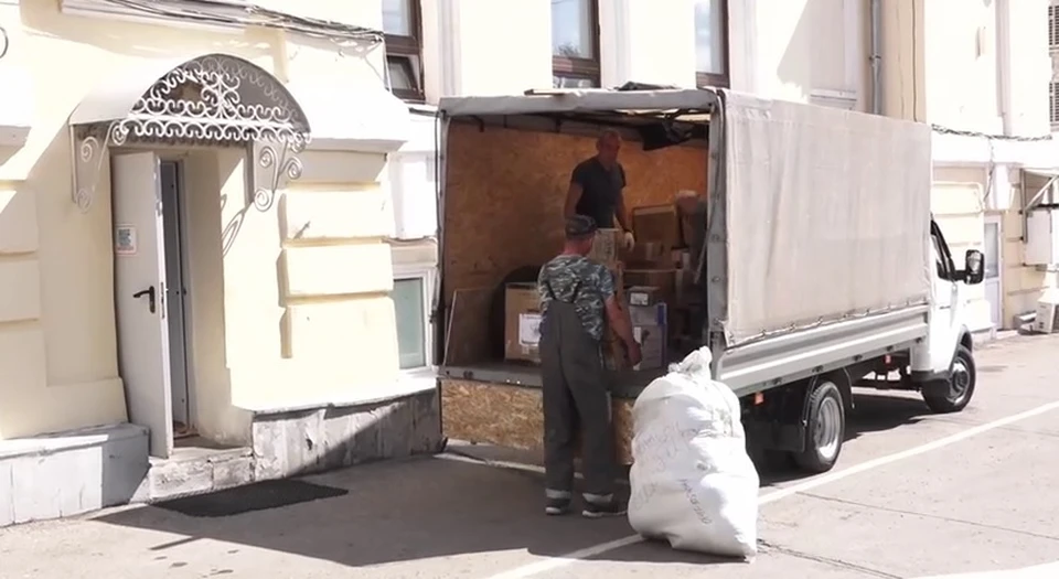 Из Ульяновска отправили гуманитарный груз с запчастями, инструментами и лекарствами. Фото администрация Ульяновска