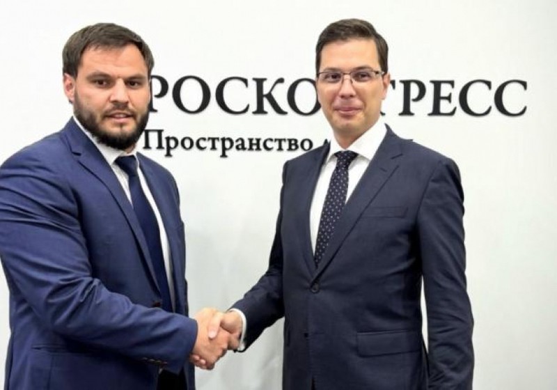 Максим Морошан находится в Санкт-Петербурге, на Международном экономическом форуме