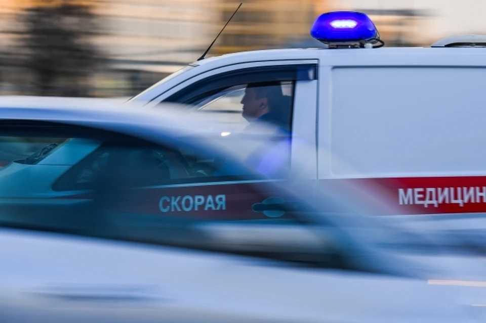 Машина скорой помощи столкнулась с эвакуатором в Нижнем Новгороде.