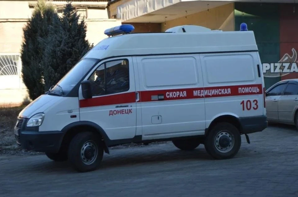 В ДНР в результате обстрела ВСУ пострадали три сотрудника МЧС России