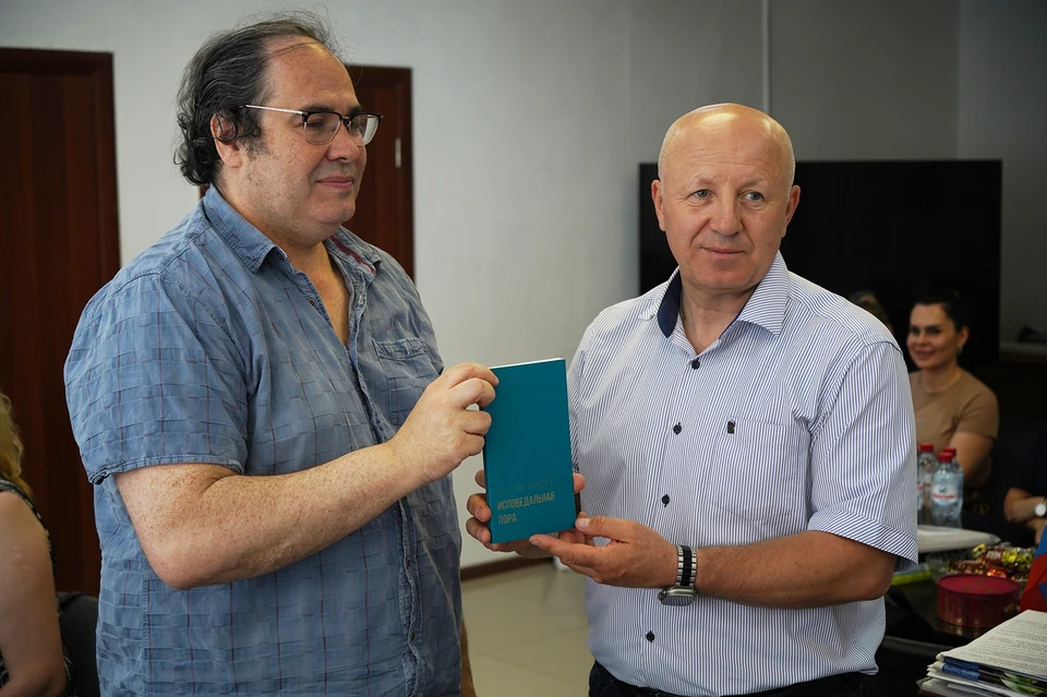 Мэр Мариуполя встретился с коллективом «Литературной газеты»