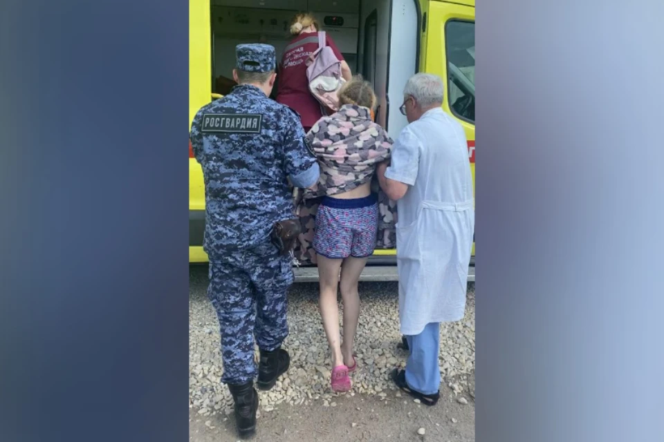 Даже придя в сознание, девочка не могла говорить. Фото: управление Росгвардии по Кировской области