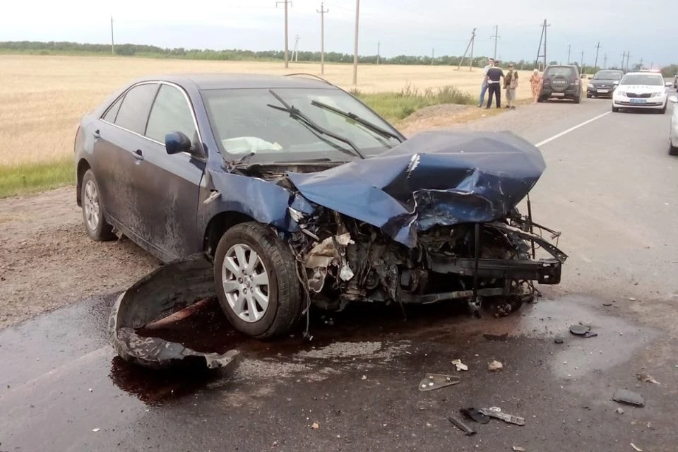 В аварии погиб один человек, еще двое пострадали. Фото: УГИБДД по Ростовской области