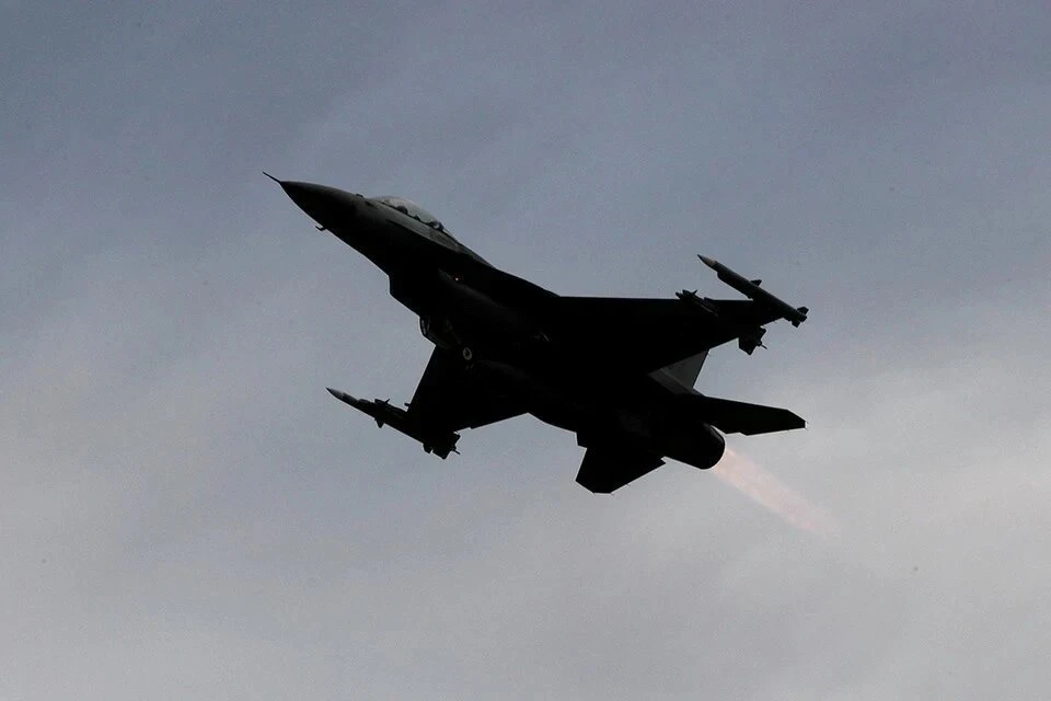 T-online: ВСУ не хватает пилотов, которые могут управлять истребителями F-16