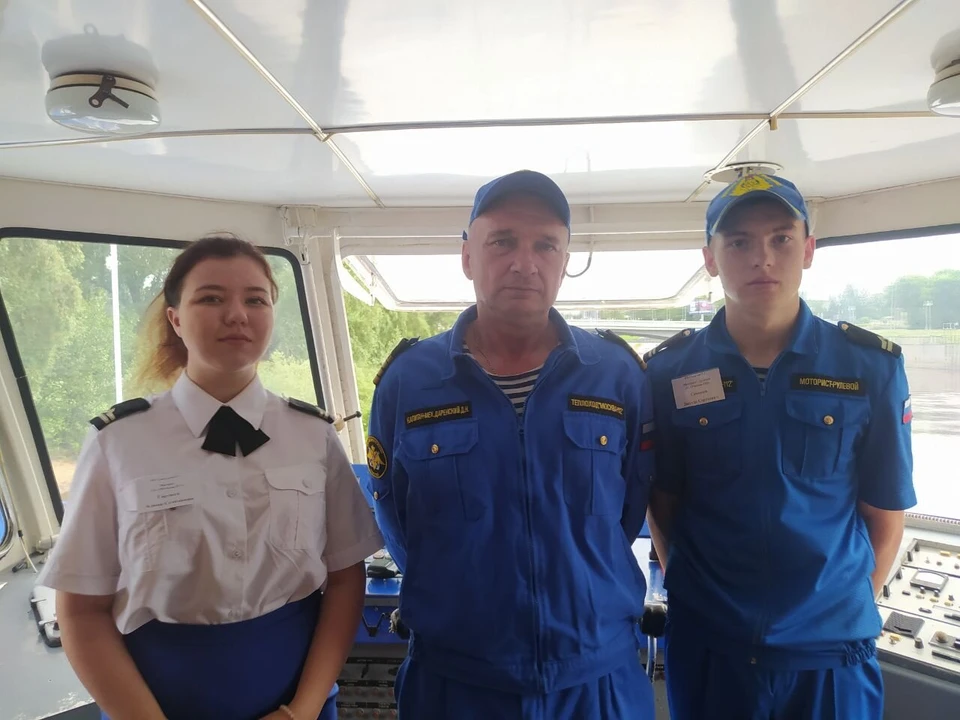 Экипаж теплохода "Москва-112": Алина Гартвих, Дмитрий Даренский, Данила Семенко
