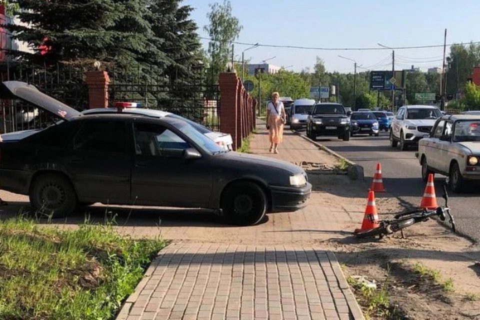 Велосипедиста сбила иномарка. Фото: ГИБДД Кировской области