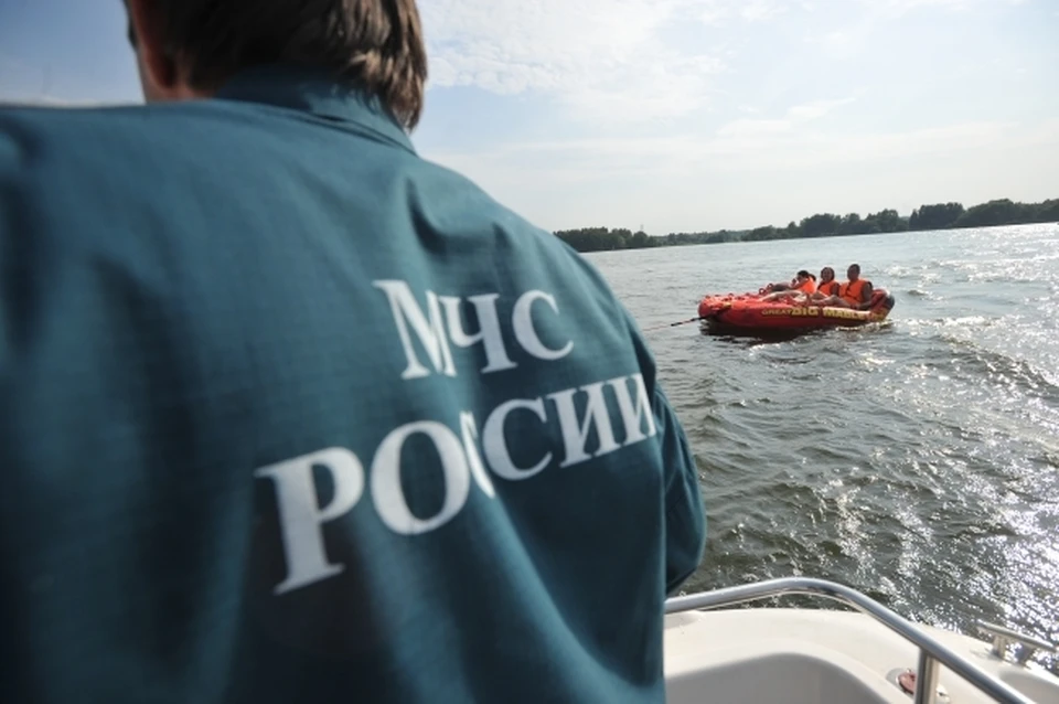Спасатели на воде.