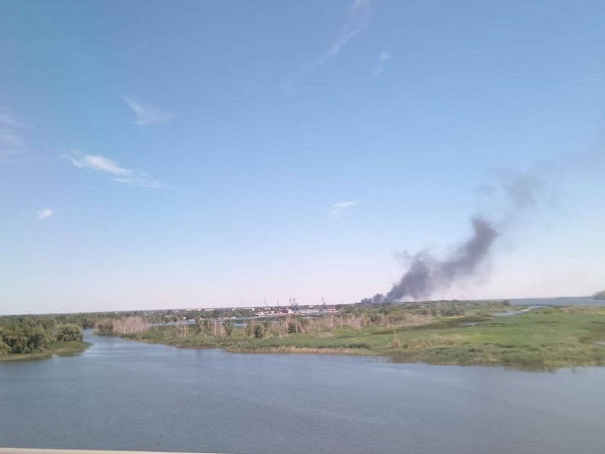 В воздухе формальдегид, оксиды серы и углерода: превышены ПДК опасных  веществ из-за пожара на нефтебазе после атаки беспилотников ВСУ - KP.RU