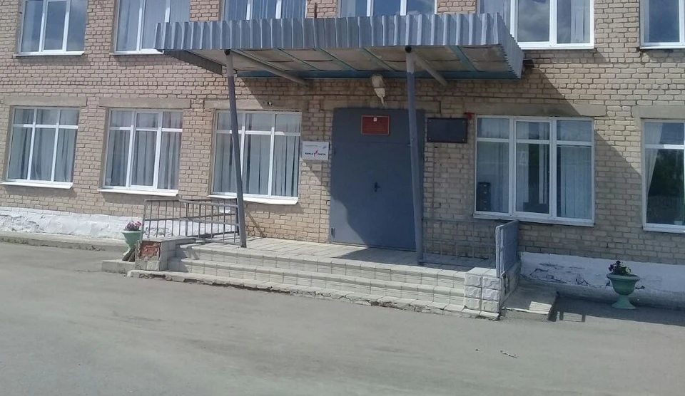 В селах Жабском Ровеньского района, Беломестном Новооскольского округа и в Волоконовке в нескольких школах отремонтировали спортивные залы.